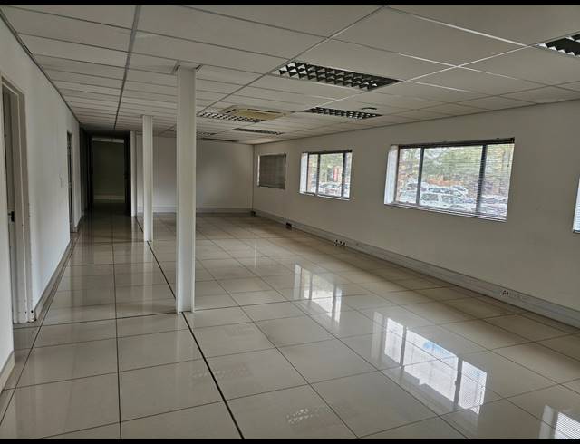 466M² OFFICE FOR SALE IN NORTH RIDING